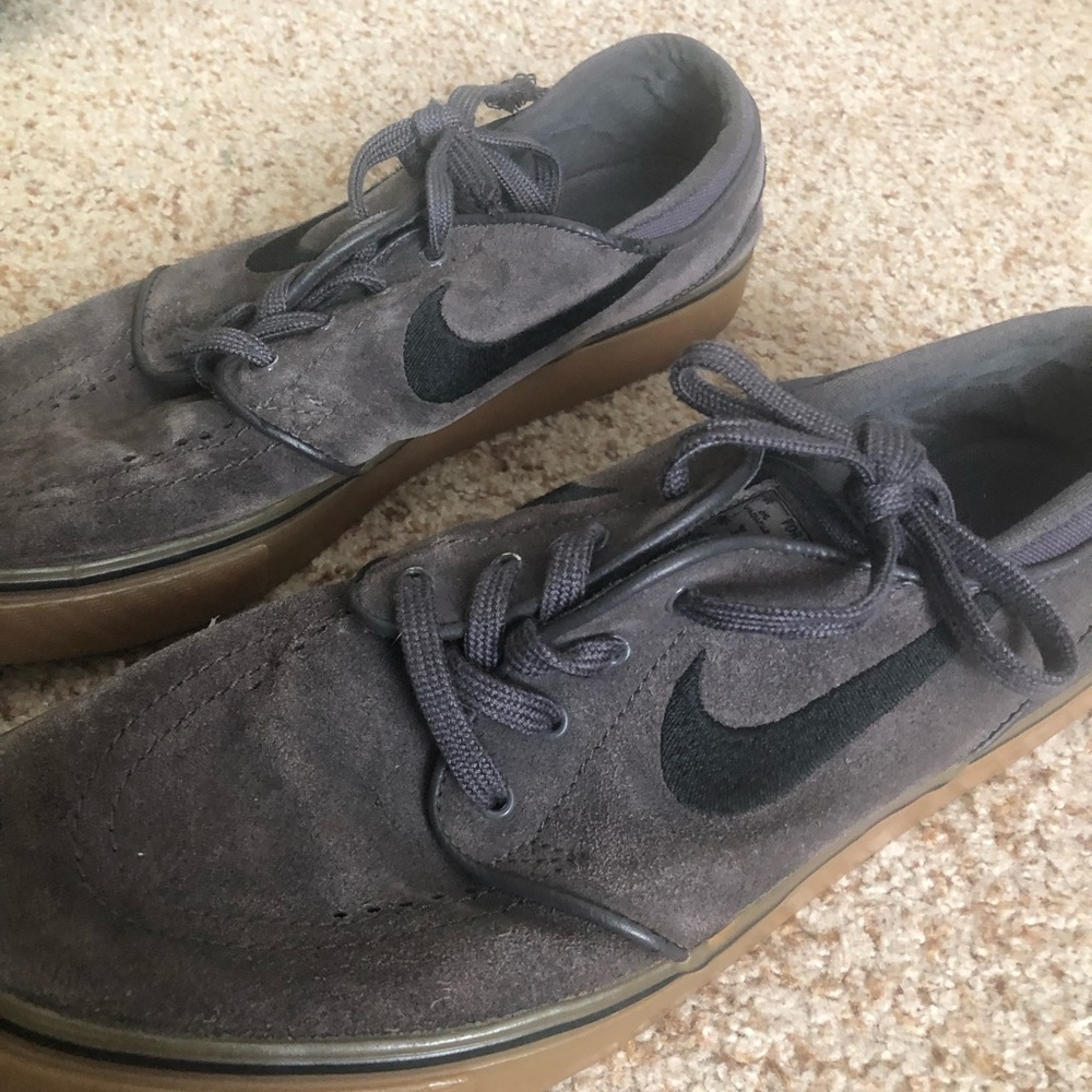 suede lace up nike sneakers